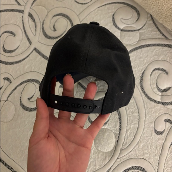 Roots Hat - Picture 2 of 3